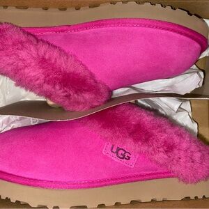 New & Exclusive Cluggette Indoor Outdoor Sheepskin Slippers In Dark Peony Pink